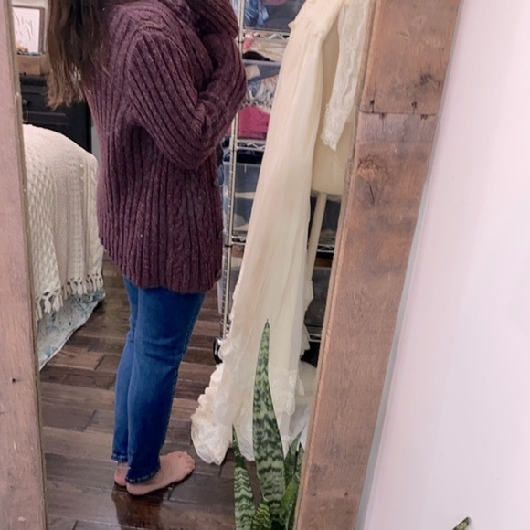 Reitmans burgundy knit sweater cardigan size large - Picture 4 of 8